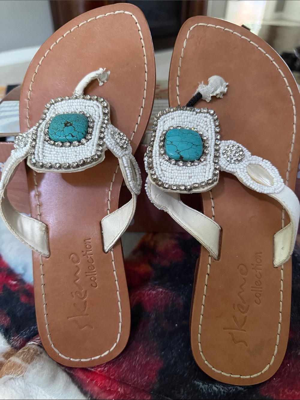 Skemo Magda White Sandals with Turquoise Accent Size 9